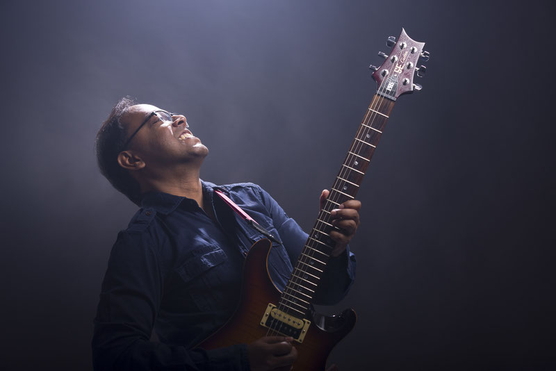 Bijoy Thangaraj Playing Guitar